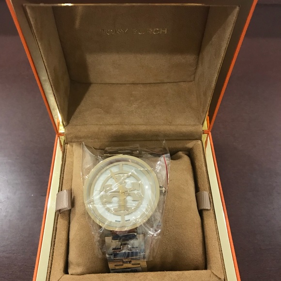 NWT Tory Burch Reva Watch TB 4025! - Picture 2 of 7
